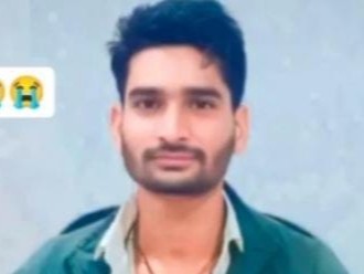 करंट लगने से पुष्पेंद्र गुर्जर की मौत हो गई।