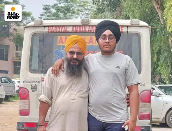 सुखदेव सिंह की एम्बुलेंस के ड्राइवर बाप-बेटे। इनकी भी रोड एक्सीडेंट में मौत हो गई है।