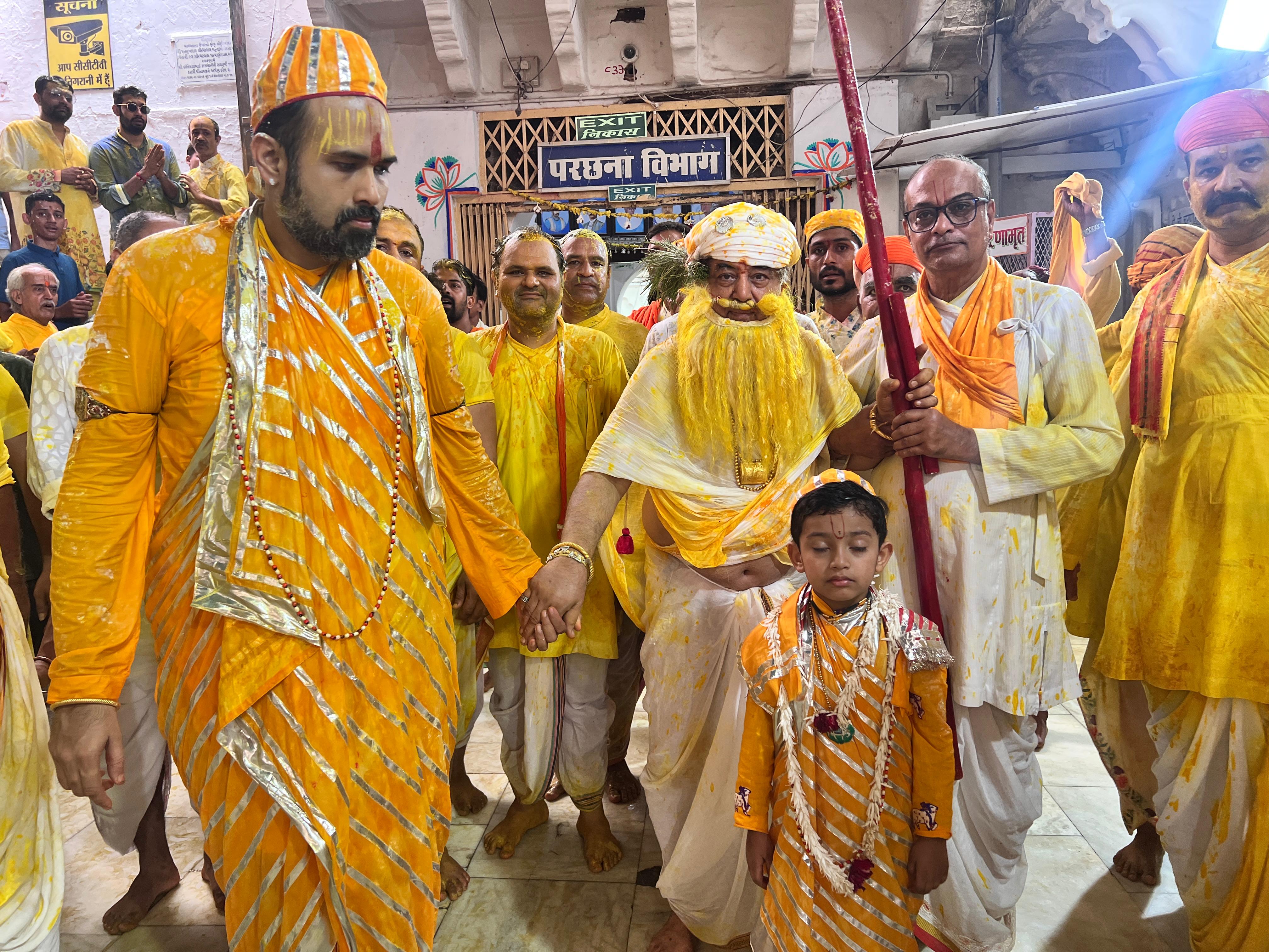 श्रीनाथजी मंदिर में नंदोत्सव का धूमधाम से आयोजन हुआ।