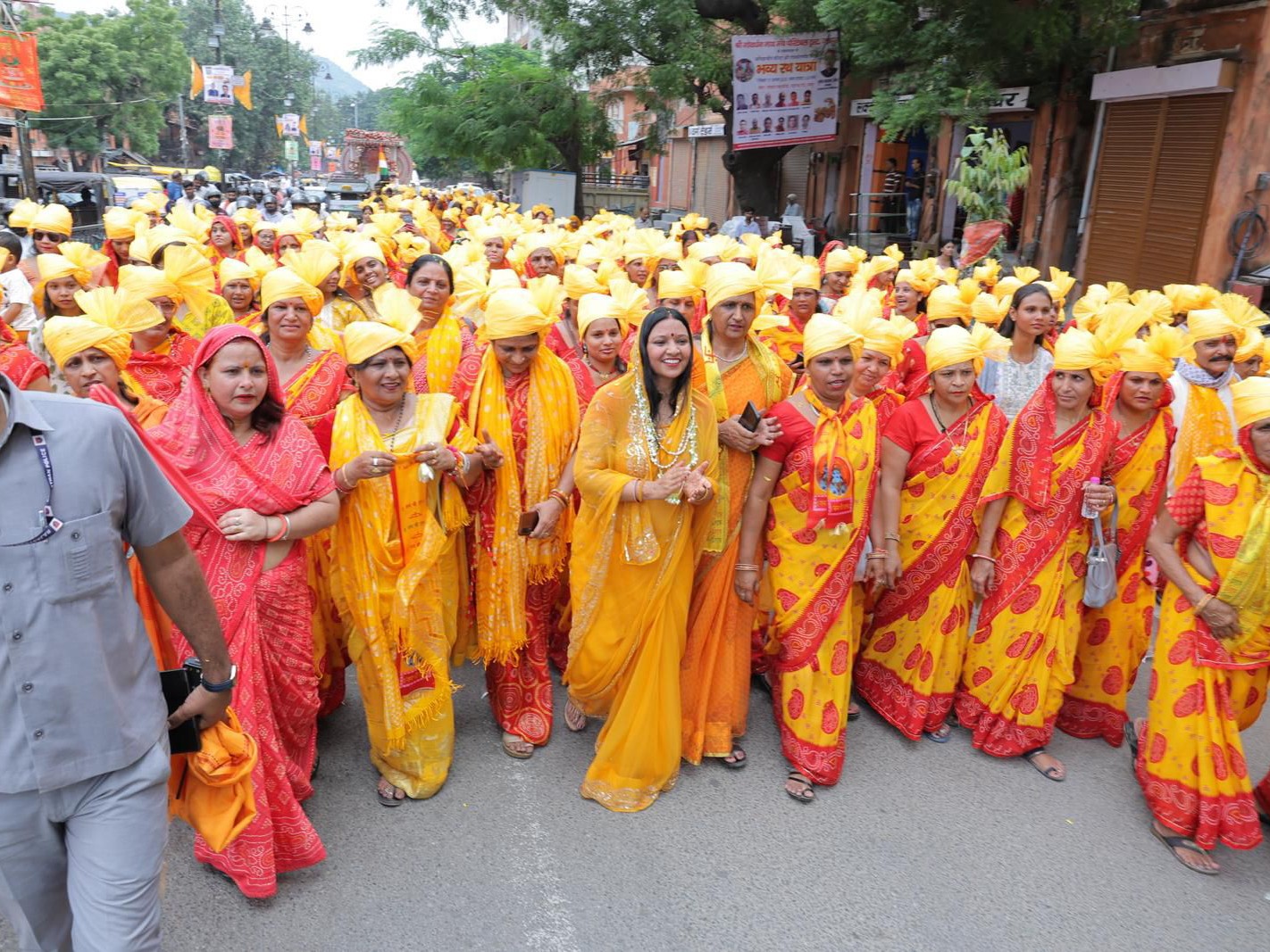 महापौर कुसुम यादव ने कहा कि भगवान श्री कृष्ण के नियमों का पालन करने से जीवन सार्थक होता है।
