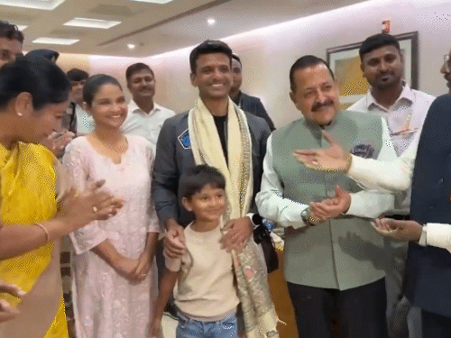 In Delhi, Technology and Earth Science Minister Jitendra Singh, Chief Minister Rekha Gupta and others welcomed Shubhanshu and his family warmly.
