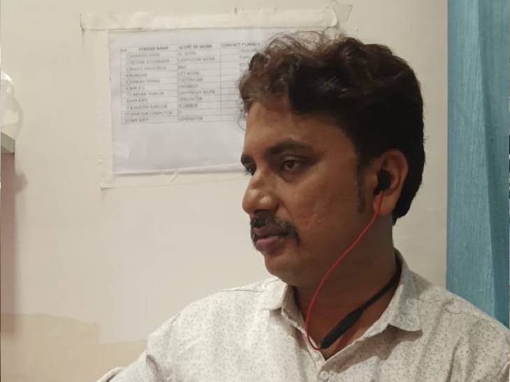 डॉक्टर ने बताया कि 4 सप्ताह भर्ती रखकर इलाज करना होगा।