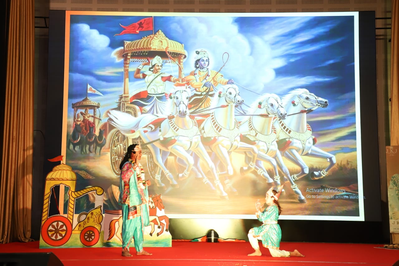 कार्यक्रम का विशेष आकर्षण ऑपरेशन सिंदूर की प्रस्तुति रही।