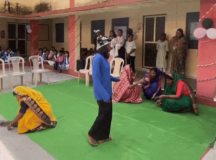 इसे देखते हुए स्कूल, , छात्रावासों में स्वास्थ्य विभाग कैंप लगाकर जागरूकता अभियान चला रहा है।