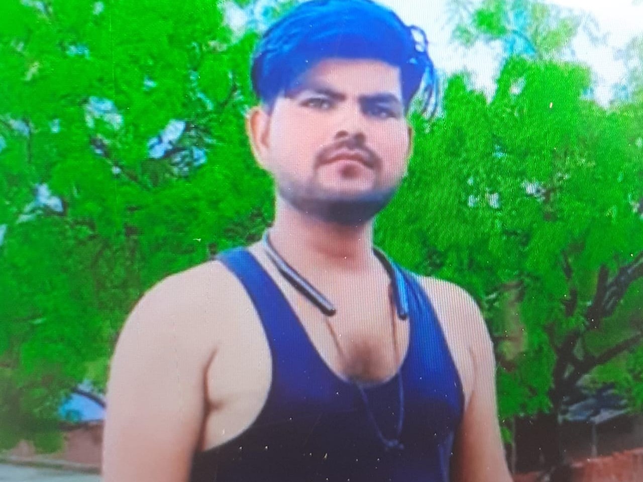अस्पताल स्टाफ फरार, ग्रामीणों समेत परिजनों का हंगामा; पुलिस ने दिया कार्रवाई का आश्वासन|कन्नौज,Kannauj - Dainik Bhaskar