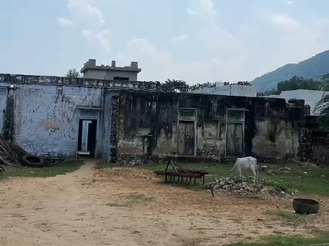 भौनावास गांव में यह भीम सिंह का घर है। उसने भाई कंवरपाल से इसे मरम्मत कराने के लिए कहा था।