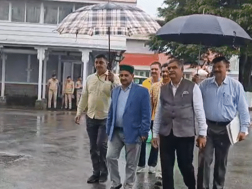 Congress MLA going for assembly