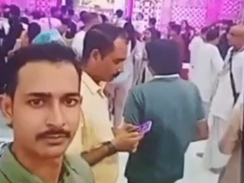 कोई और इबादत के लायक नहीं, गाजियाबाद में लाइनहाजिर किया गया|उत्तरप्रदेश,Uttar Pradesh - Dainik Bhaskar