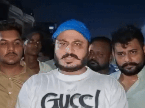 पार्षद मोंटी सचदेवा।