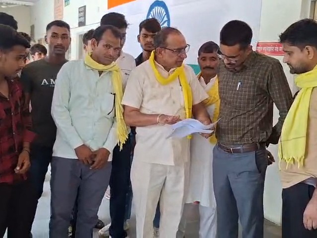 सुभासपा की शिकायत पर अवैध निर्माण सील, भूमाफिया पर कार्रवाई की मांग|अमरोहा,Amroha - Dainik Bhaskar