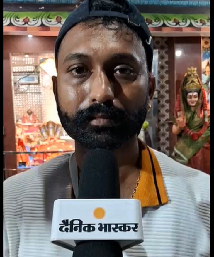 सुनीता आहूजा के बारे में जानकारी देते हुए राहुल गुप्ता।