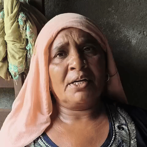 The woman giving information to the British.