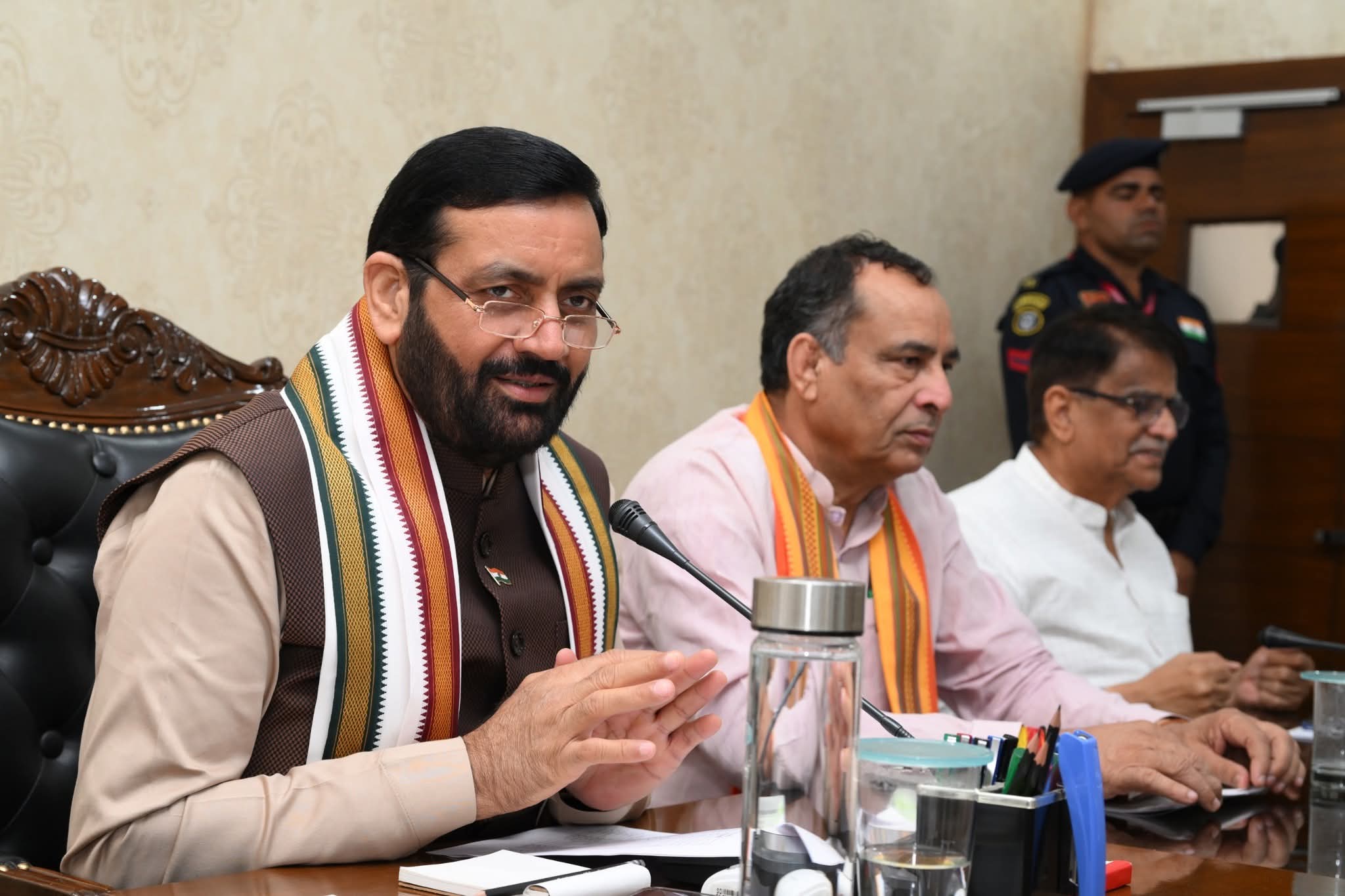 CM Naib Saini discussing with the loser candidates in the meeting.