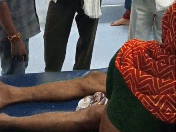 घटना की जानकारी लगते ही पत्नी और परिजन अस्पताल पहुंचे।
