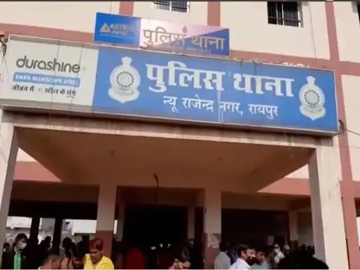 शेयर मार्केट में इन्वेस्टमेंट के बदले जमीन और कैश देने का लालच देकर ठगी करने वाला आरोपी गिरफ्तार किया था।