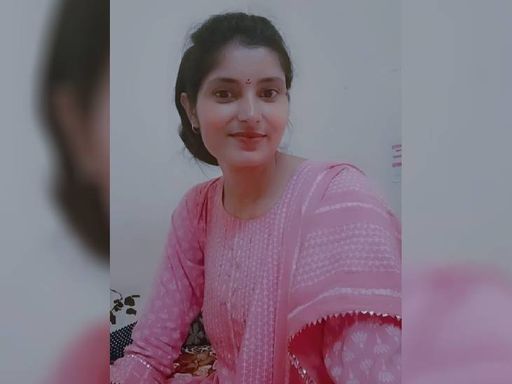 29 -year -old Archana Tiwari is living in Indore and preparing for the civil judge.