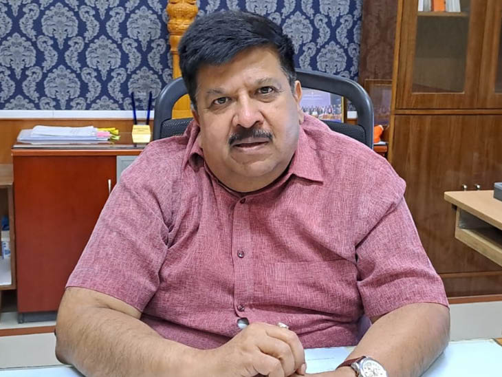 मधुकर गुप्ता ने कहा- जिन निकाय और पंचायत के चुनाव को 5 साल हो गया है और जहां 2 महीने के अंदर 5 साल पूरे हो जाएंगे, वहां पर आयोग चुनाव करवाएगा।