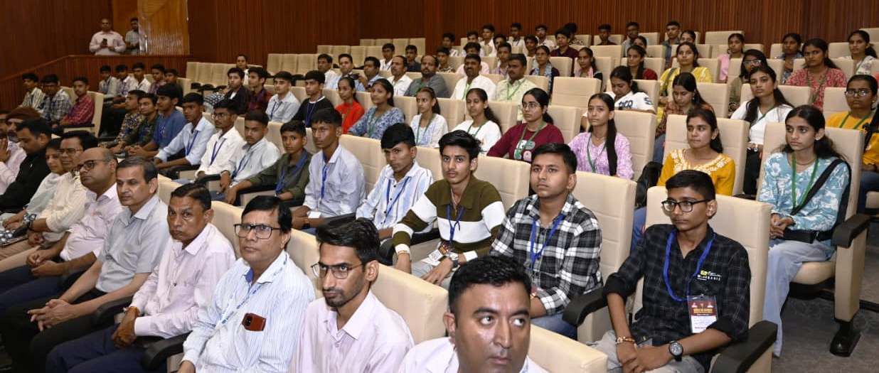 पाली जिले के सुमेरपुर विधानसभा क्षेत्र के 90 स्टूडेंट्स का जयपुर में एक्सपोजर विजिट