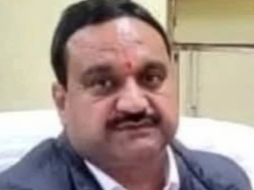 भुवनेश कुमार, सस्पेंड तहसीलदार फाइल फोटो। - Dainik Bhaskar