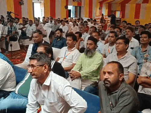 कार्यक्रम में मौजूद जिले भर के फोटोग्राफर