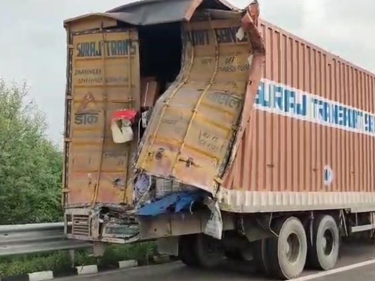 ये कंटेनर है जिसके पीछे से बस ने टक्कर मारी है।