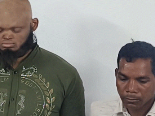 चैट से मामला के खुलासा होने के बाद दूसरे आरोपी को पकड़ा गया।