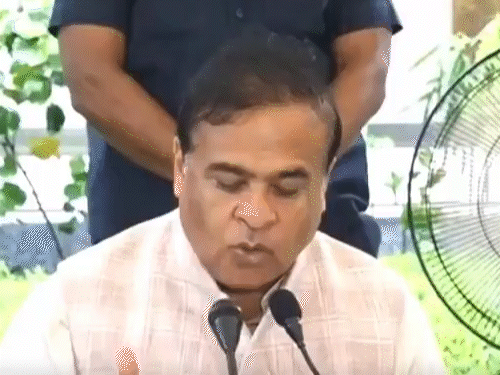 Assam Aadhaar Card Rules 2025; Himanta Biswa Sarma Cabinet | Bangladeshi |  असम में 18+उम्र वालों का नया आधार कार्ड नहीं बनेगा: CM हिमंत ने कहा- अवैध  प्रवासियों को नागरिकता से ...