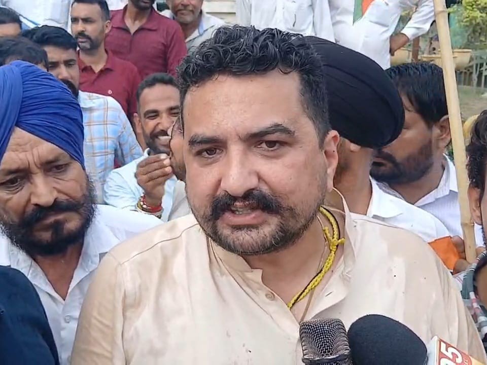 भाजपा जिला प्रधान गौरव कक्कड़ ने जानकारी दी।