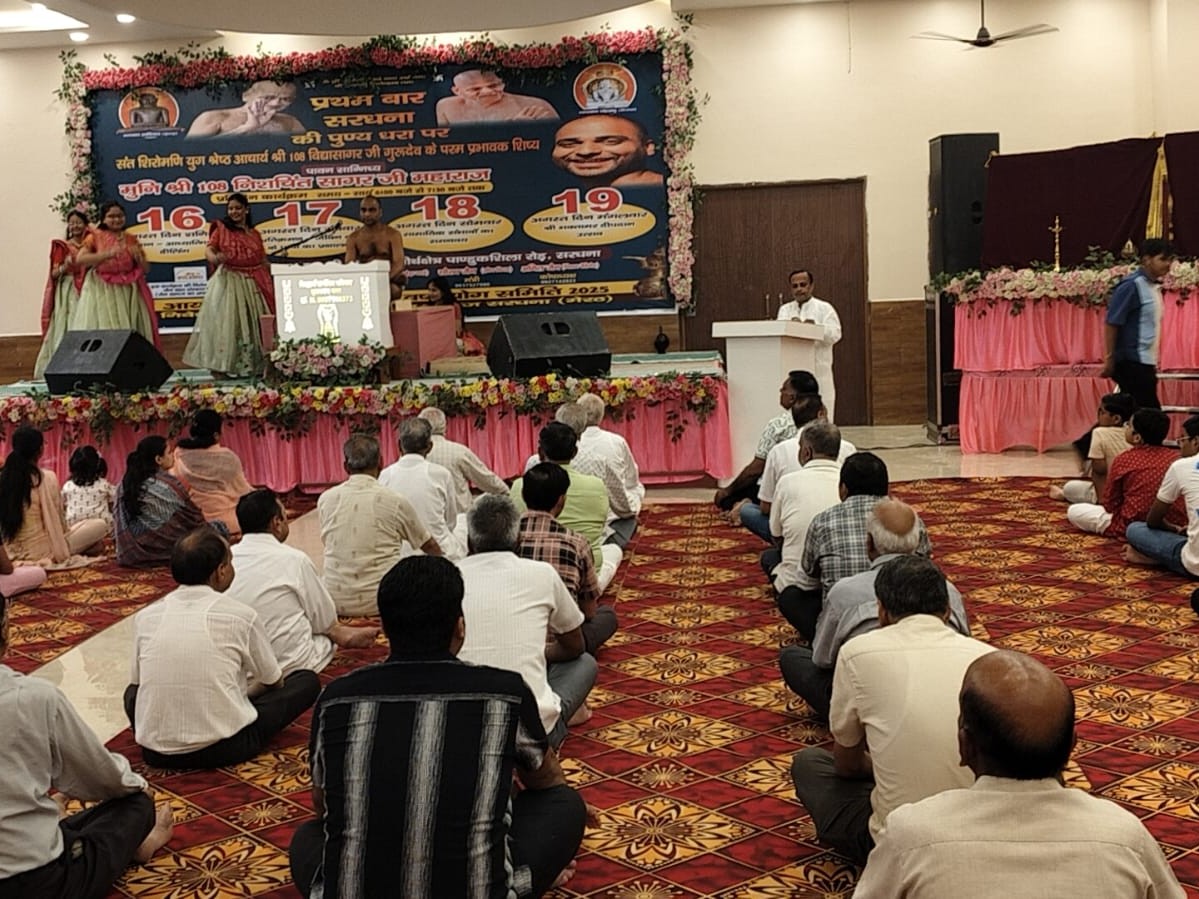Sri Bhaktaambar Deepdan festival organized in Sardhana | सरधना में श्री ...