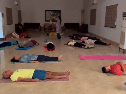 शगुन कौशल भारतीय सेना के जवानों और अलग-अलग संस्थाओं को भी साउंड हीलिंग का सेशन दे चुकी हैं।