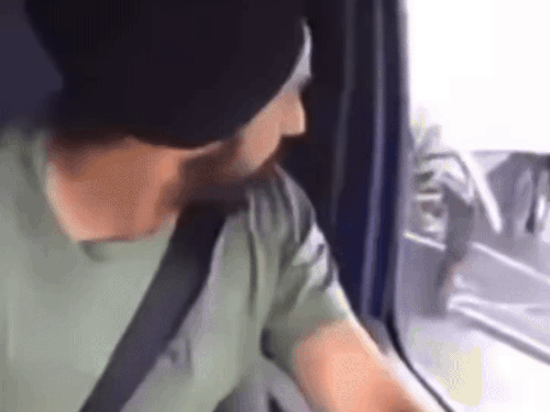 Video of truck accident in America.
