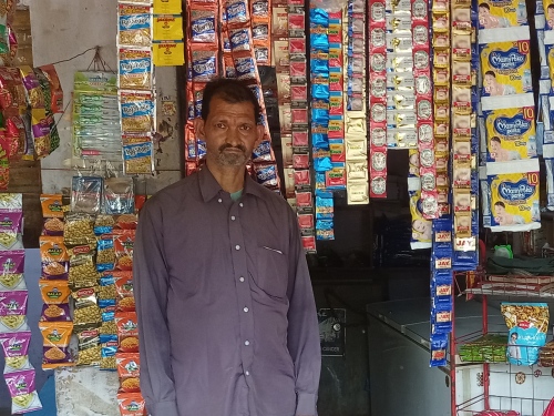 पीड़ित व्यापारी का खेत को लेकर विवाद हुआ था। जिसकी शिकायत थाने में दी थी।