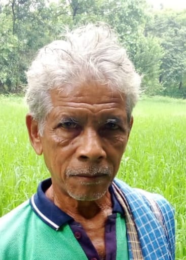 जोगीपाली निवासी 65 वर्षीय किसान बूंदराम मांझी की तस्वीर है।