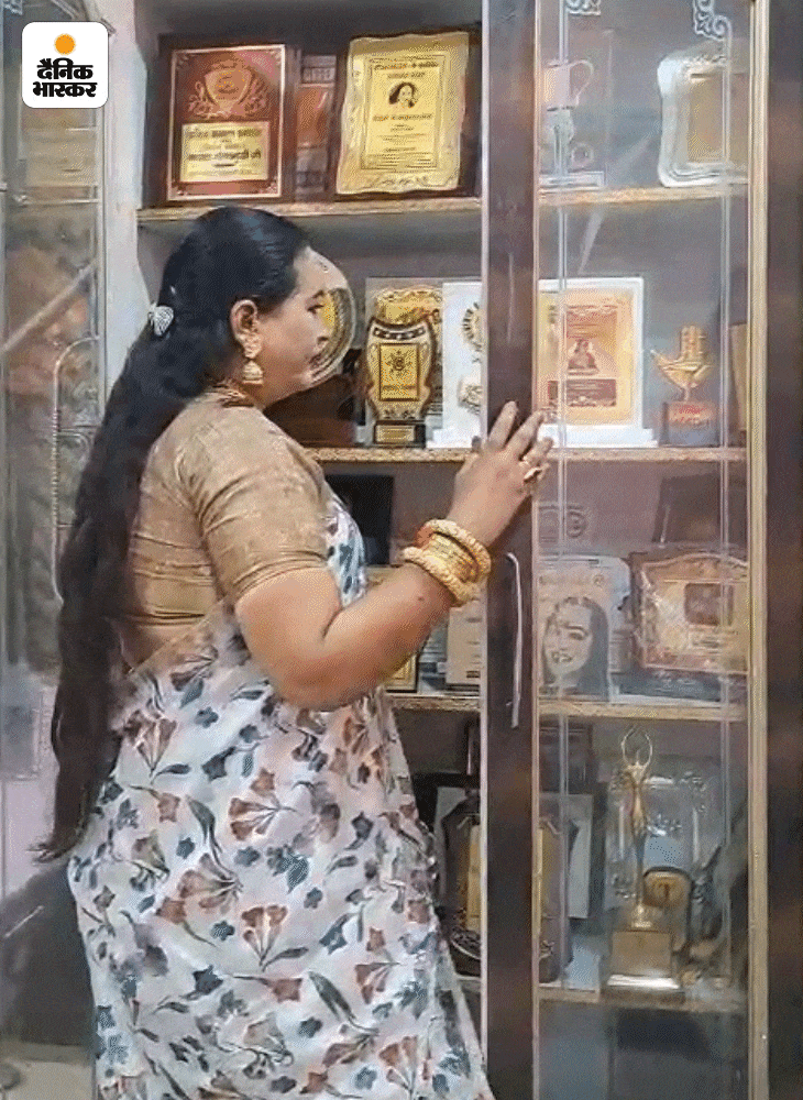 काजल को तमाम सामाजिक काम के लिए अवॉर्ड मिले हैं। वह हरियाणा, पंजाब, हिमाचल प्रदेश की स्वच्छ भारत अभियान की ब्रांड एम्बेसडर हैं। ब्लड डोनेशन कैम्प और ट्रांसजेंडर्स से जुड़े विषयों पर उन्हें अक्सर चीफ गेस्ट के तौर पर बोलने के लिए बुलाया जाता है।