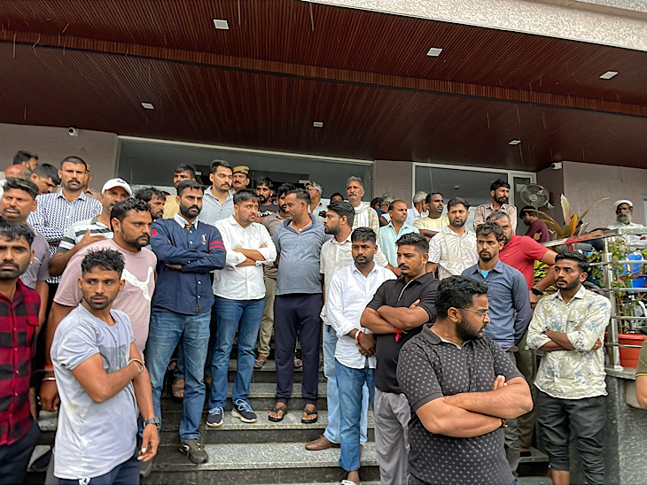पुष्कर रोड स्थित समर्पण हॉस्पिटल में इलाज के दौरान विवाहिता की मौत हो गई।