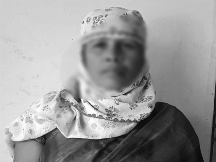 बेटी ने की पिता की हत्या, आरोपी महिला मृतक की दूसरी पत्नी की बेटी थी।
