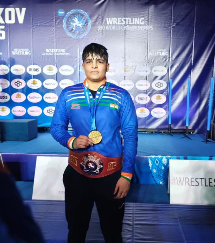 Kajal will reach India at two o'clock on Sunday morning.