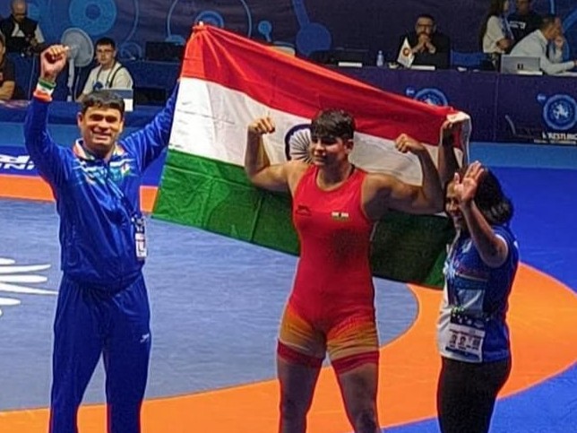 पहलवान काजल ने बुल्गारिया के समोकोव में U-20 विश्व चैंपियनशिप में गोल्ड मेडल जीता। - Dainik Bhaskar