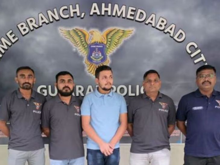 पूछताछ के दौरान, सीरियाई नागरिक ने बताया कि वह सीरिया के दमिश्क का रहने वाला है।