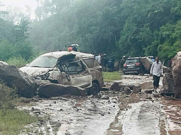 बिलासपुर में पुराने एनएच पर दो चलती गाड़ियों पर गिरे पत्थर।