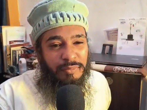 प्रेमानंद महाराजांचा आरिफ खानची किडनी घेण्यास नकार: म्हणाले- अशा भावना सांप्रदायिक सलोखा वाढवतात; वृंदावनला भेट देण्याचे आमंत्रण आरिफ खान म्हणाले- महाराजांना किडनी दान करण्याच्या माझ्या निर्णयाला माझ्या पत्नीनेही सहमती दर्शवली.