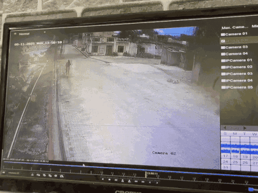 On August 11, CCTV was captured in the CCTV camera leading to Manisha College.