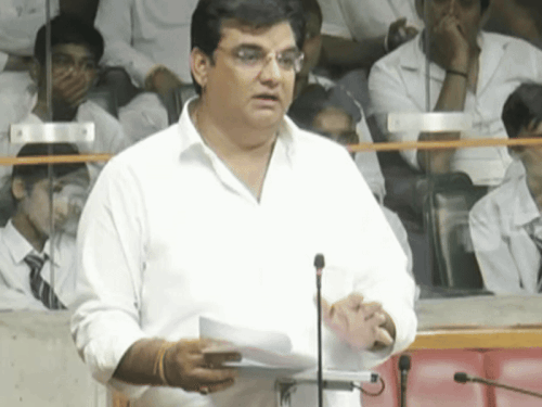 Congress MLA from Maham Balaram Dangi raised the issue of broken roads.