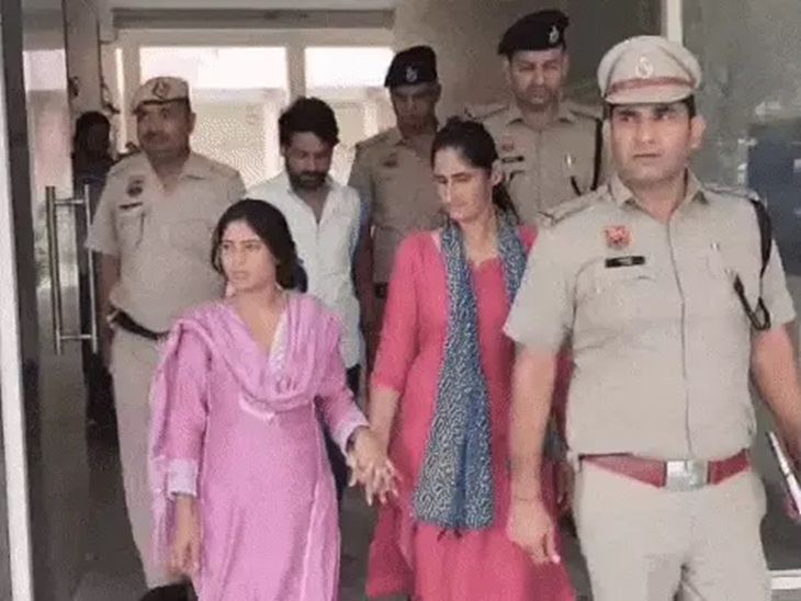 11 जुलाई को बहन नेहा और उसके भाई आमिर को गिरफ्तार कर भेजा जा चुका है जेल