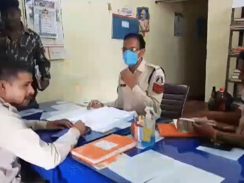 पुलिस मर्ग कायम कर आगे की कार्रवाई में जुट गई है।