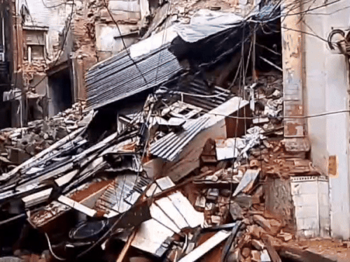 Three -storey three buildings fell together in Majith Mandi area of ​​Amritsar.