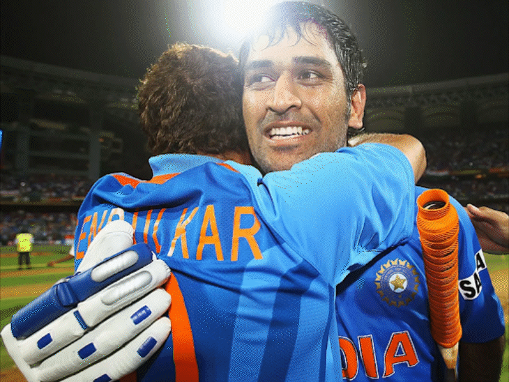 On Sachin's suggestion in the 2011 World Cup final, Dhoni came out to bat first at number-5 from Yuvraj. In this match, Dhoni scored an unbeaten 91 -run innings and defeated Sri Lanka and won the World Cup. - Dainik Bhaskar