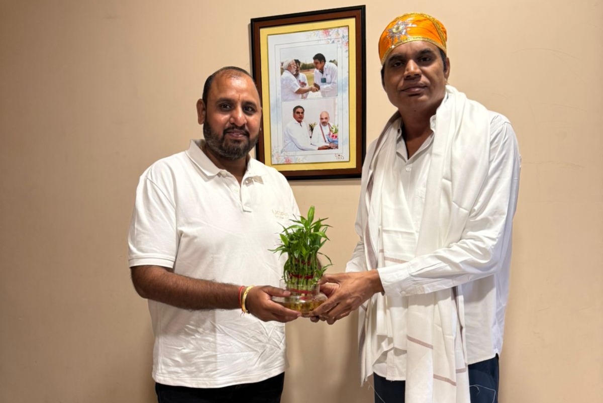 डूंगरपुर जिला क्रिकेट संघ के सचिव सुशील जैन ने क्रिकेट ग्राउंड एंड स्टेडियम डेवलपमेंट कमेटी का सदस्य बनने पर एडहॉक कमेटी कन्वीनर दीनदयाल कुमावत का आभार व्यक्त किया।