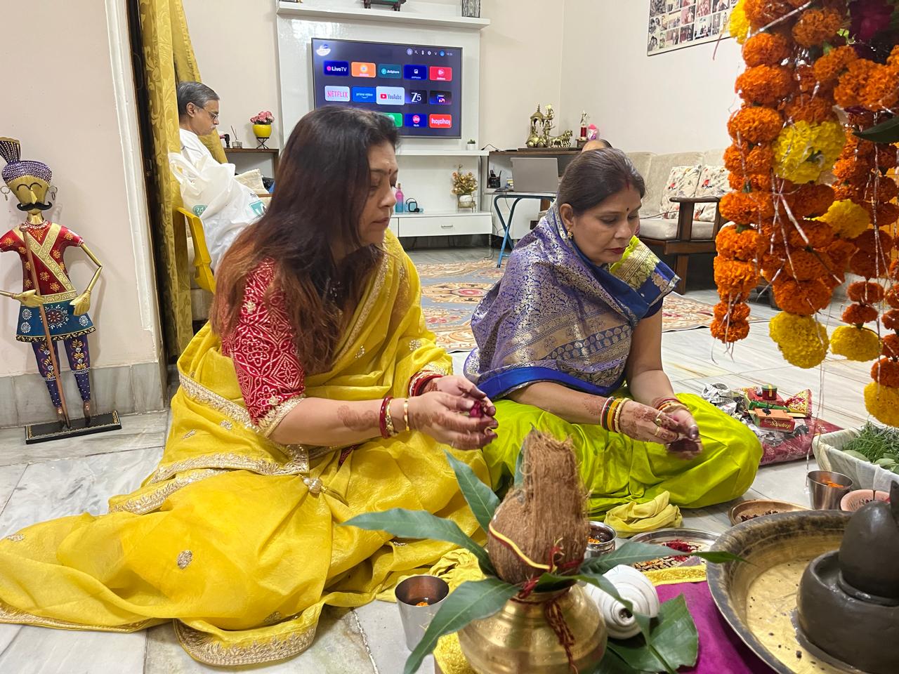 घरों में विराजे बप्पा, लोगों ने की पूजा अर्चना।