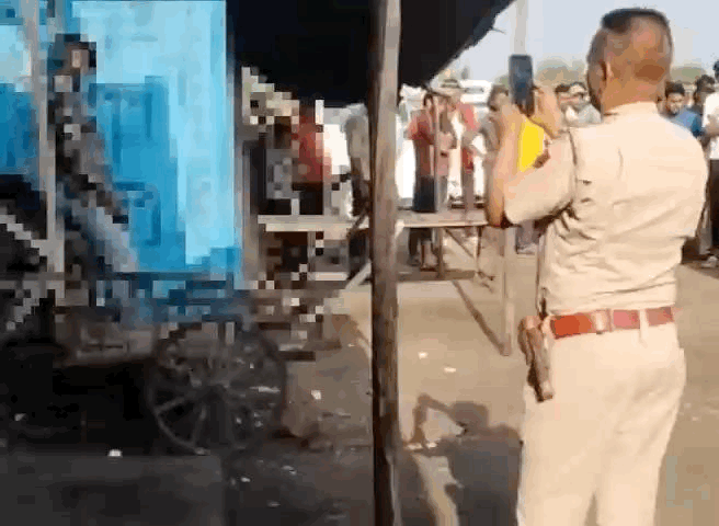 पुलिस ने वीडियोग्राफी के बाद बॉडी को उतरवाया ओर जांच शुरू की